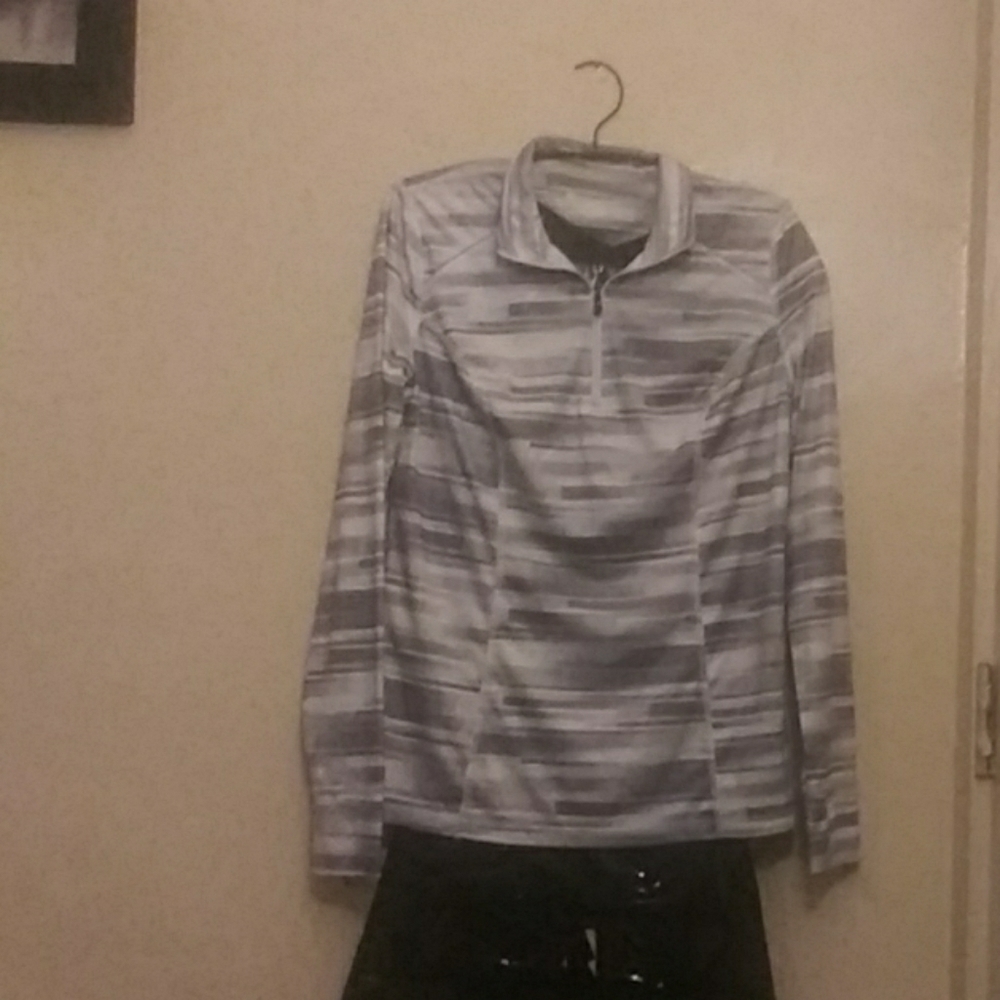 Pull over Shirt